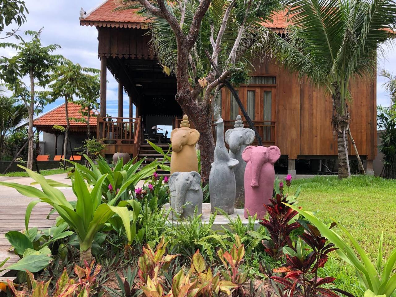 Isann Lodge Siem Reap Luaran gambar
